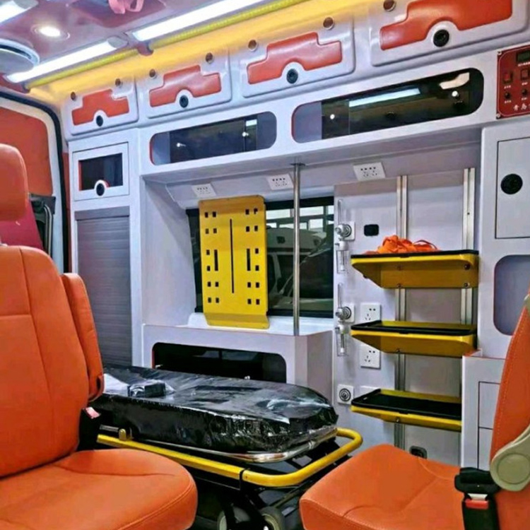 荥阳长途救护车护送病人租赁价格